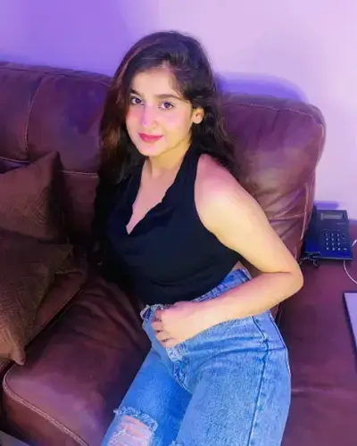 Call Girls Lajpat Nagar Cash On Delivery